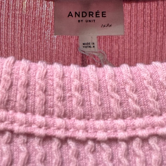 Ribbed relaxed fit poncho. Plus size. Dusty mauve color. Andree by Unit. - Picture 5 of 5